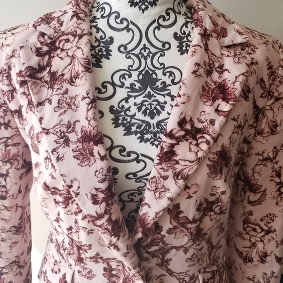 🌟Stunning Vintage French Blazer🇫🇷 - Picture 11 of 11